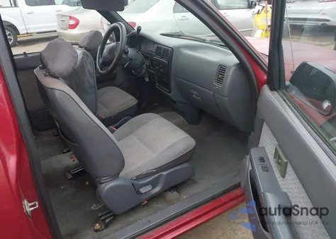 1997 Toyota Tacoma Base V6 z USA, uszkodzony, nr VIN 4TAVN52NXVZ274138